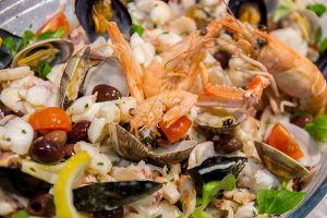 Vela ingrosso commercio prodotti ittici ristorazione vendita al dettaglio pescherie pesce azzurro mar ligure frutti di mare allevamento congelato
