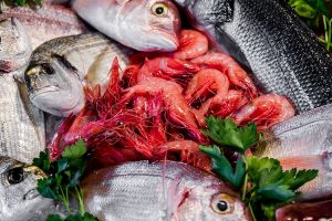 Vela ingrosso commercio prodotti ittici ristorazione vendita al dettaglio pescherie pesce azzurro mar ligure frutti di mare allevamento congelato